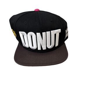 Super Fresh Clothing Embroidered 'Donut' Snapback Hat New No Tag